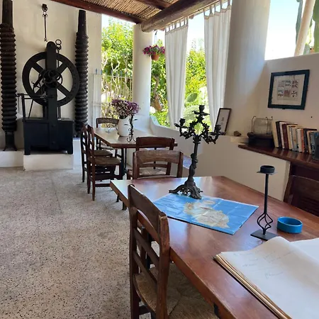 La Giara Bed & Breakfast
